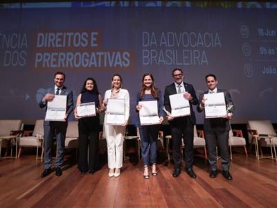 Notícia destaque: Gisela Cardoso e comitiva da OAB-MT participam de momento histórico e fortalecem debates